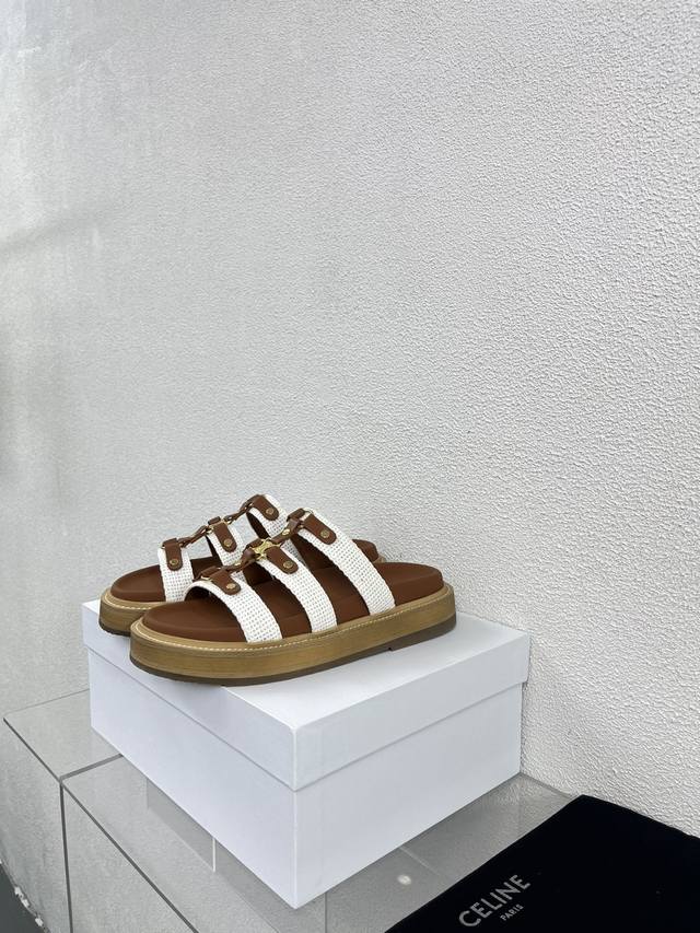 Celine 夏日专属 凯旋门系列厚底凉鞋 赛琳 家族元素设计 金属logo 凉鞋 白色 面料水染牛皮 搭配油边工艺 钢印压模而成立体感十足 对标对版 内里舒适